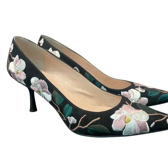 Stunning Kate Spade NY Black Velvet Suede Floral Embroidery Pumps Heels Size 7.5 - Picture 3 of 10